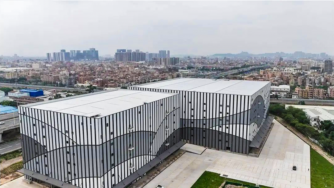 破紀(jì)錄！快意26臺(tái)電梯高效交付，賦能大灣區(qū)智慧倉(cāng)儲(chǔ)項(xiàng)目