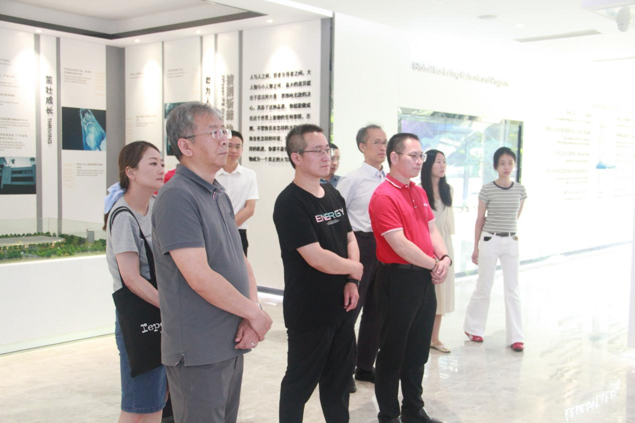 快意電梯迎中國(guó)特檢院專(zhuān)家，共探電梯安全新高度！ 